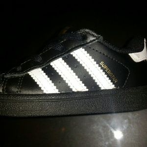 Addidas (size 6)